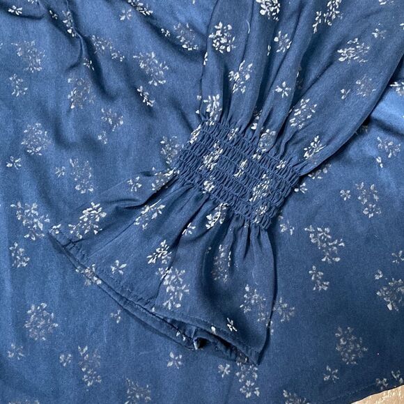 Michael stars blue floral blouse with split neck-M - Picture 6 of 8